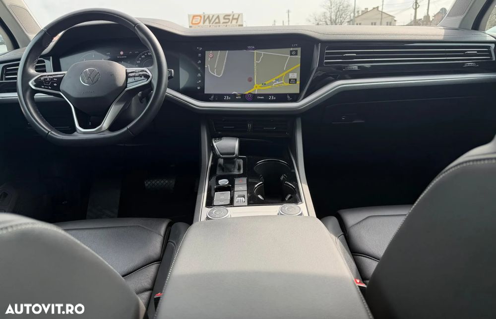 Volkswagen Touareg V6 TDI 4MOTION Elegance - 10