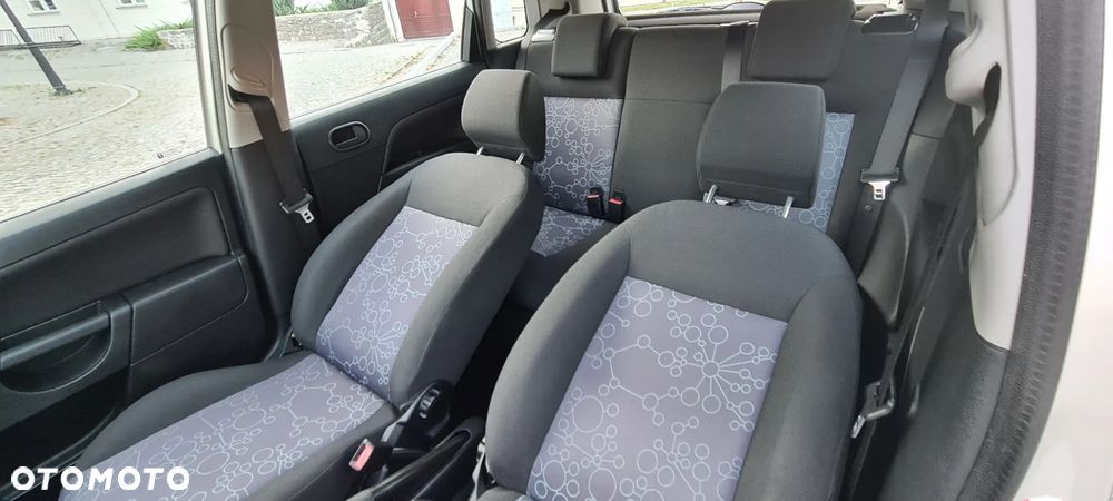 Ford Fiesta 1.4 Style - 27