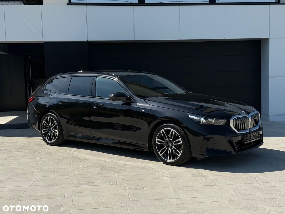 BMW Seria 5 520d xDrive Touring - 35