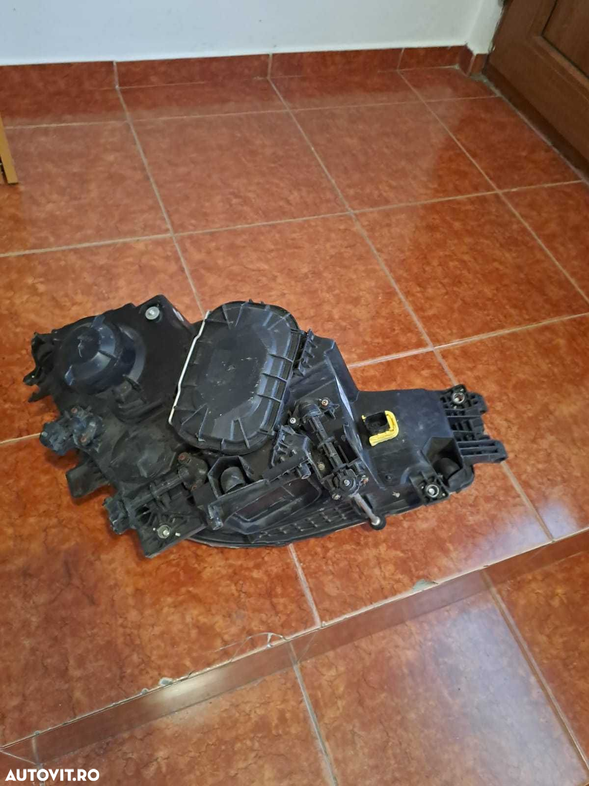 Far stanga original Mercedes Actros MP4 cod A9608200439 - 2