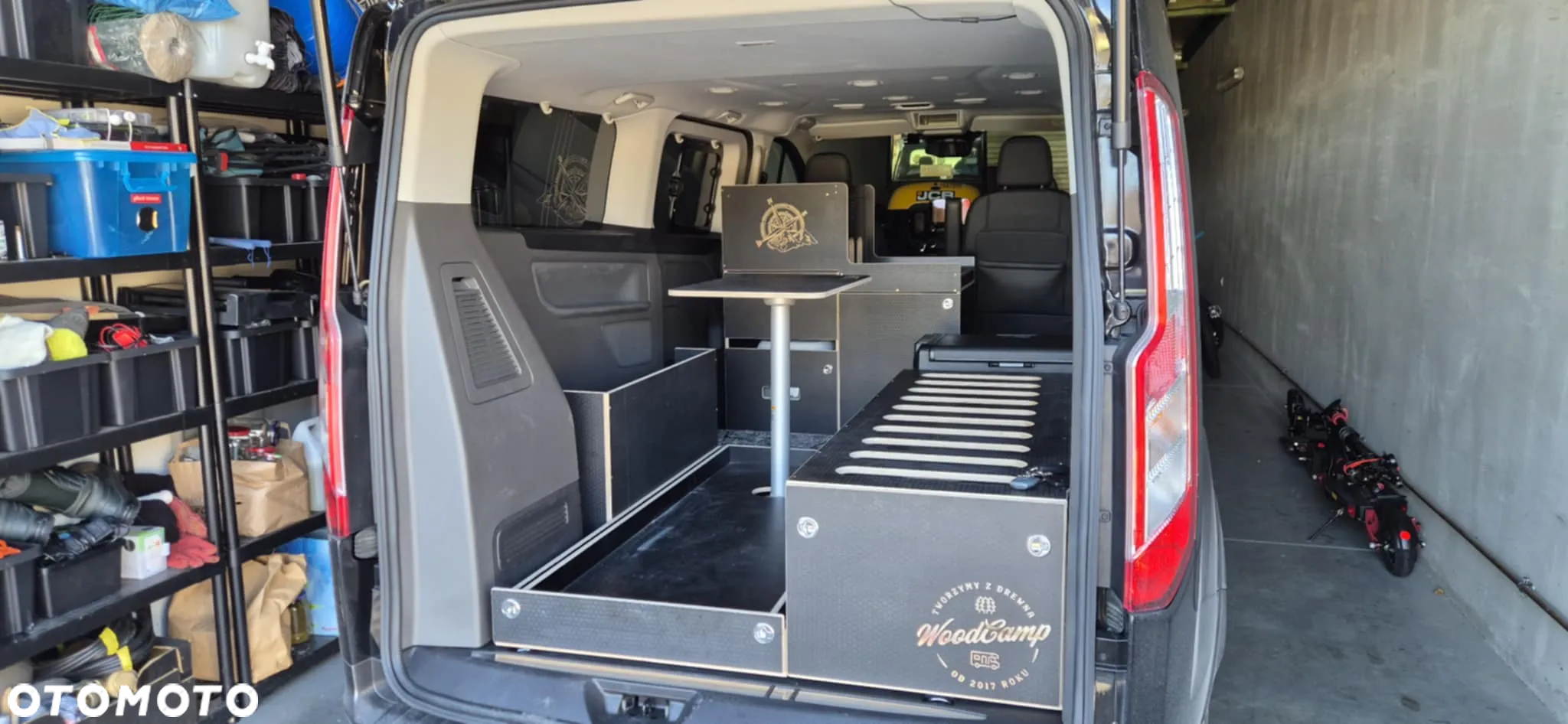 Ford Tourneo Custom - 8