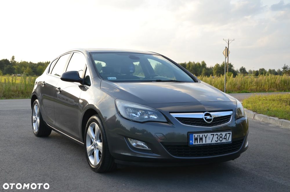 Opel Astra IV 1.4 T Sport - 1