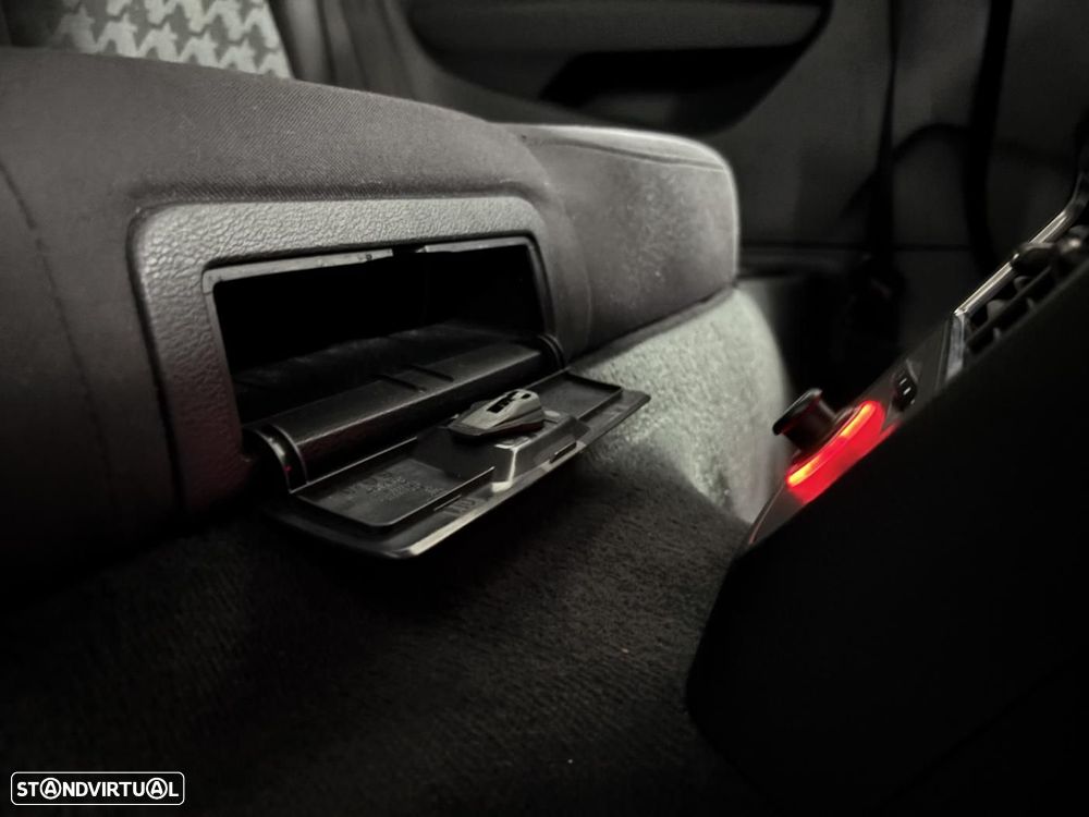 Audi A3 1.6 TDI S-line - 22