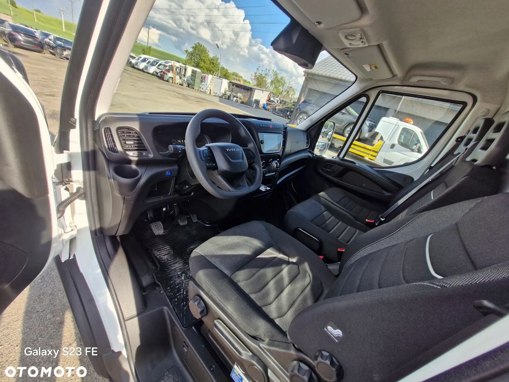 Iveco 35s16 - 17