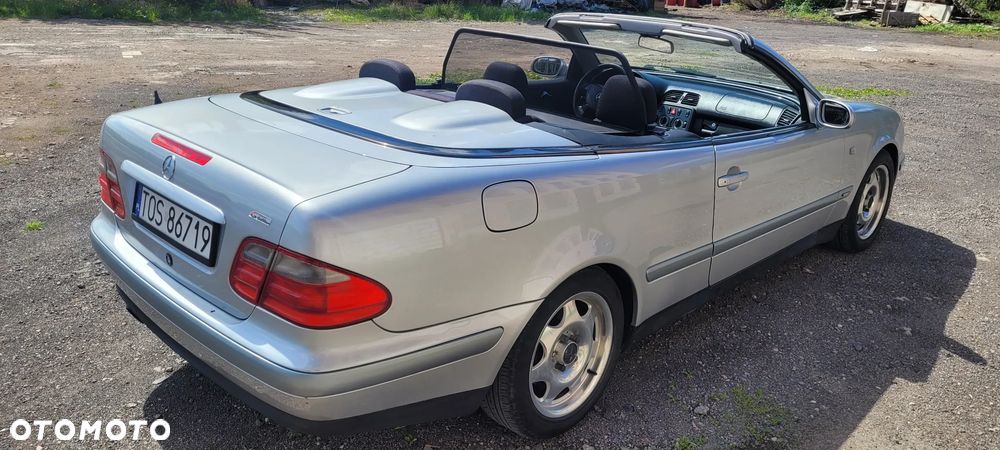Mercedes-Benz CLK - 3