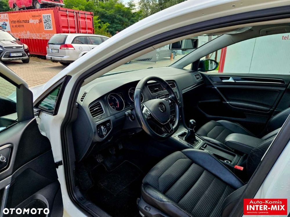 Volkswagen Golf - 16