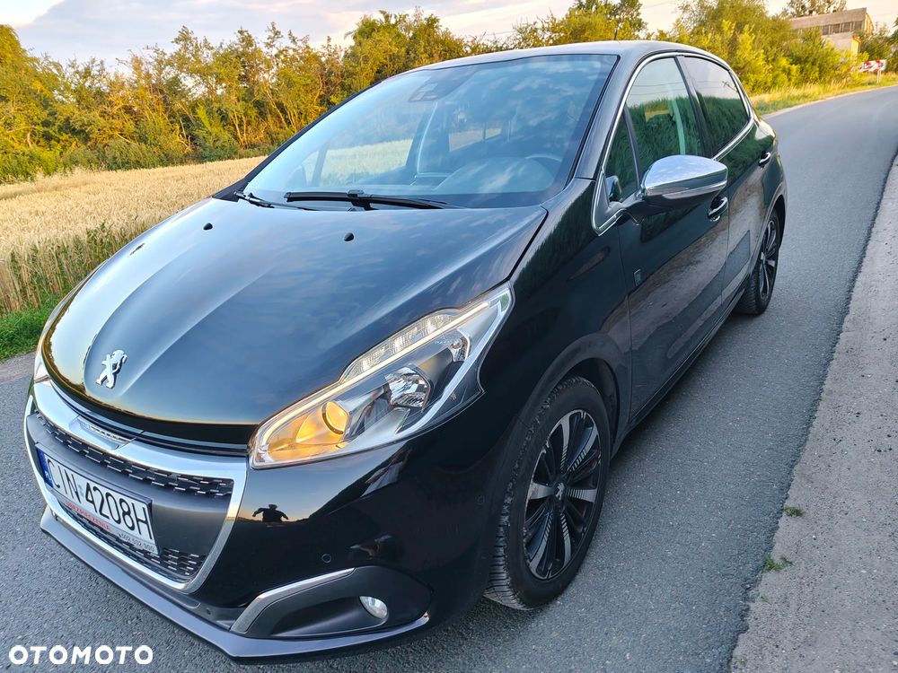 Peugeot 208 - 4
