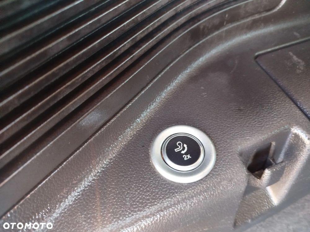 Ford C-MAX - 32
