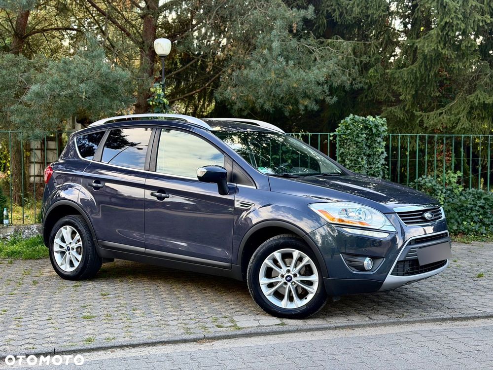 Ford Kuga 2.0 TDCi 2x4 Titanium - 8
