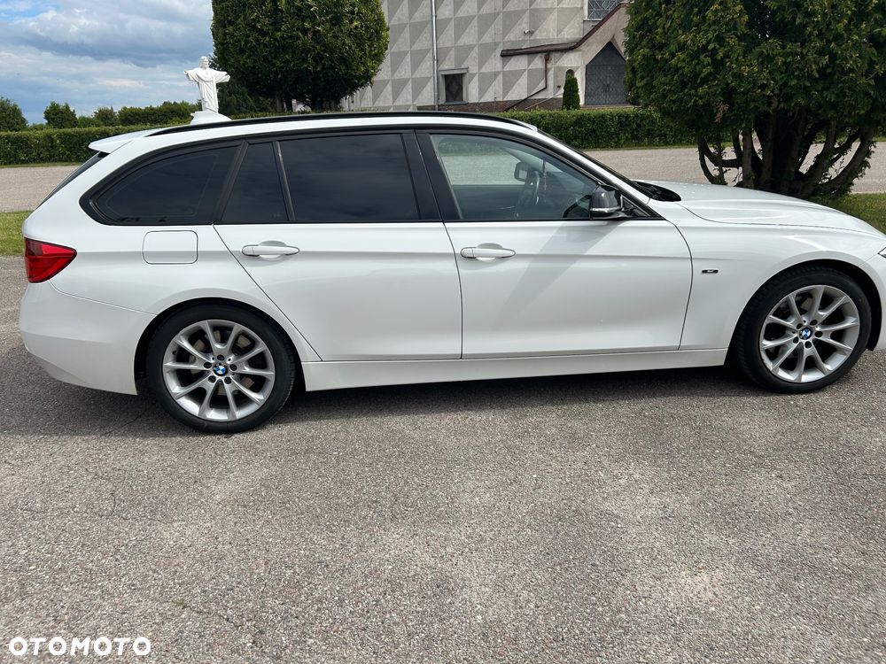 BMW Seria 3 330d Sport Line - 13