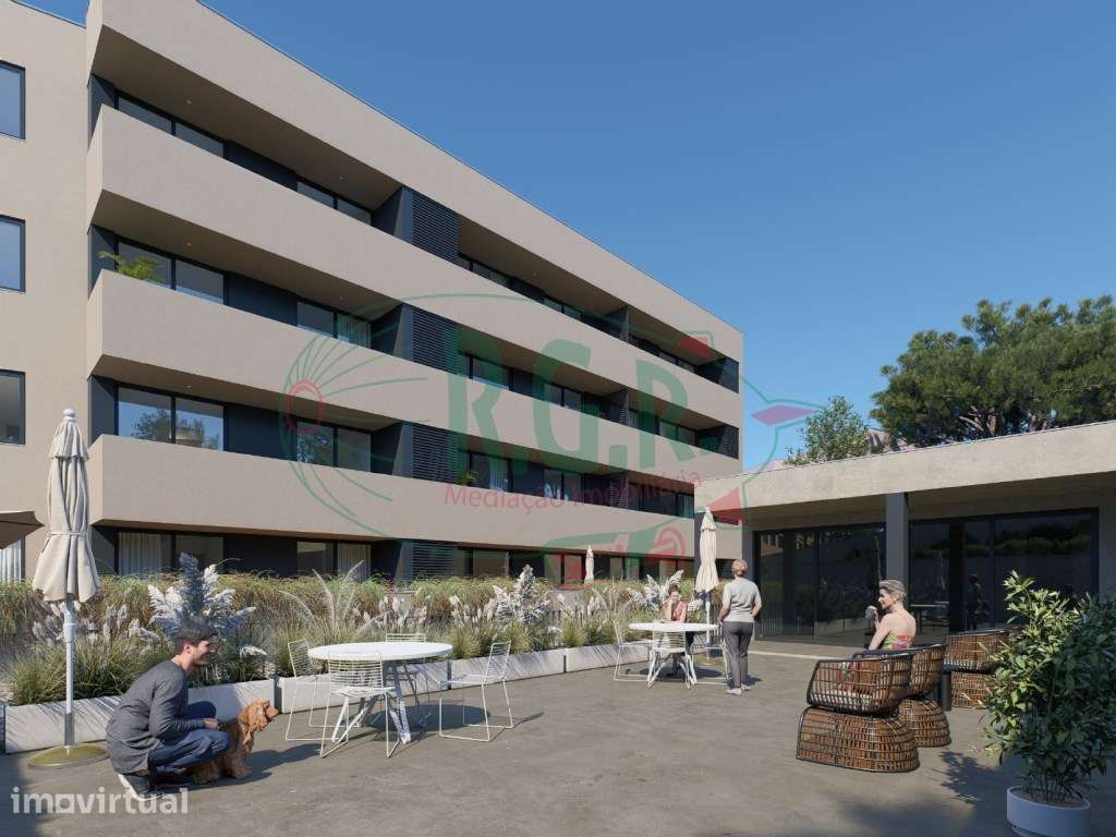 Apartamento T1 Condomínio Fechado Piscina - Próximo Praia - Grande imagem: 3/14