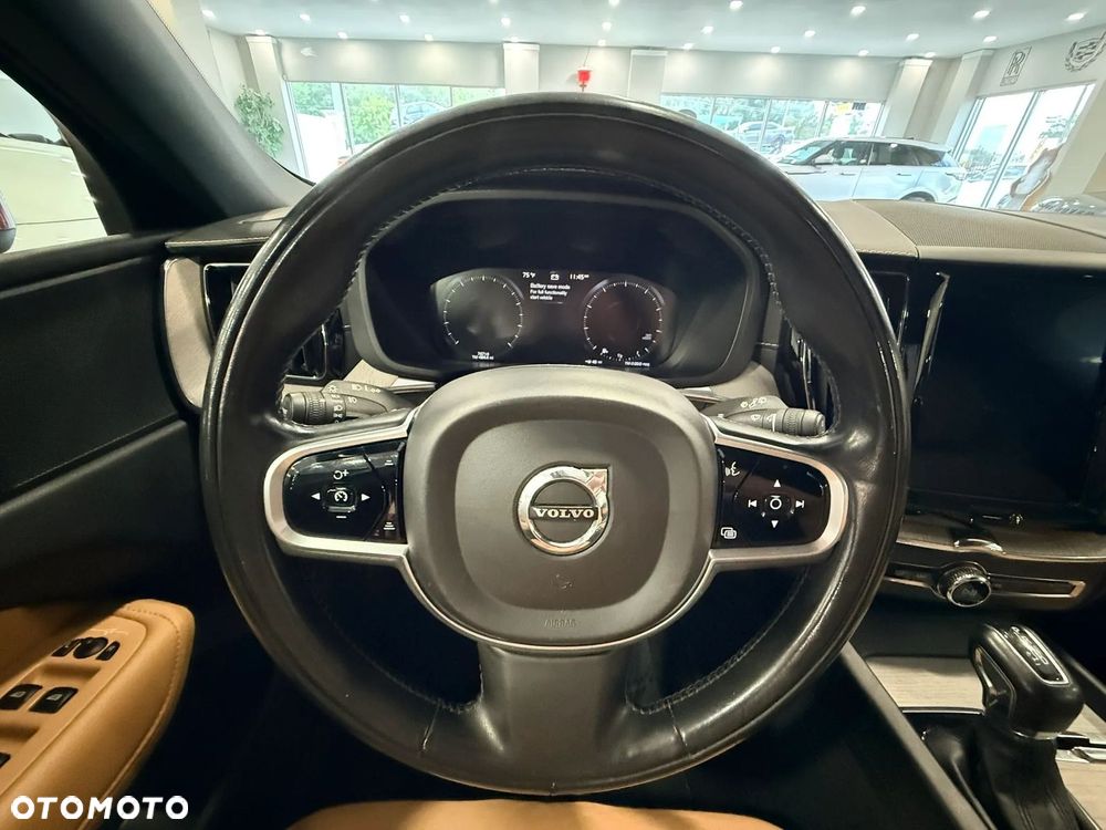 Volvo XC 60 T6 AWD Inscription - 12