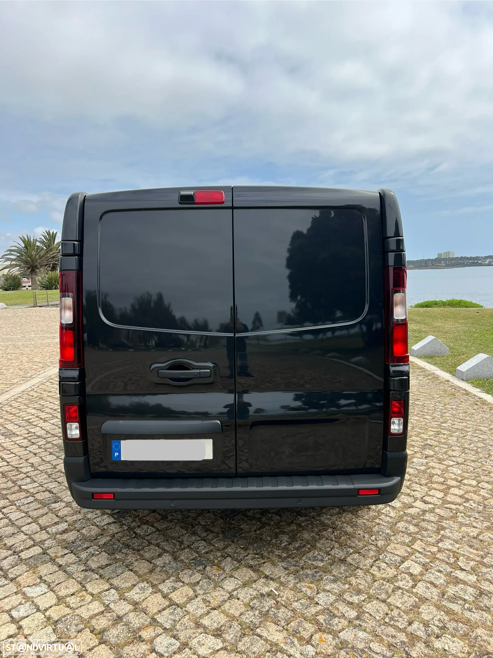 Renault Trafic Van 2.0 DCi 150cv c/ frio + caixa isotérmica - 5