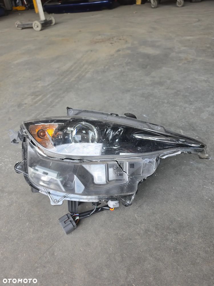 Reflektory przednie Mazda MX5 RF 2017 AFS - 1