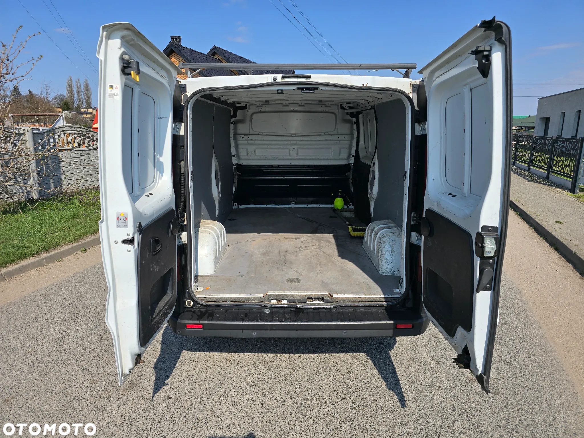Renault Trafic - 8