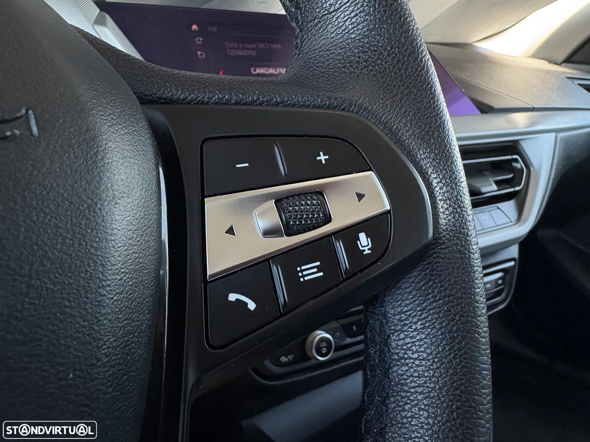 BMW 116 d Pack Essence - 18