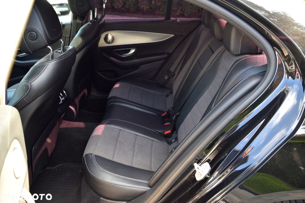 Mercedes-Benz Klasa E 220 d Business Edition 9G-TRONIC - 33