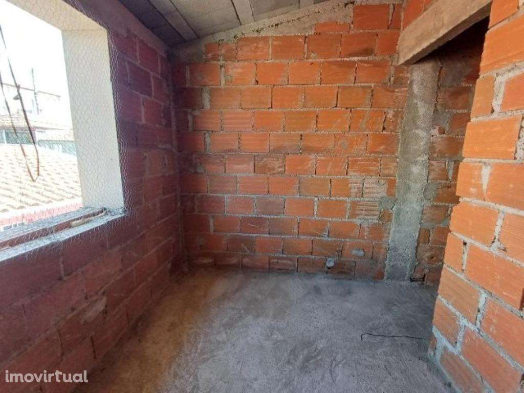 Casa Tradicional em Pedra para Reabilitação em Valverde, Valpaços - Grande imagem: 4/5