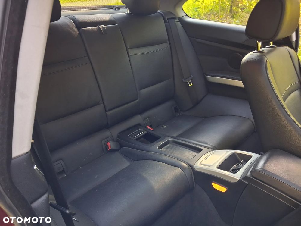 BMW Seria 3 320d DPF Edition Fleet Sport - 22