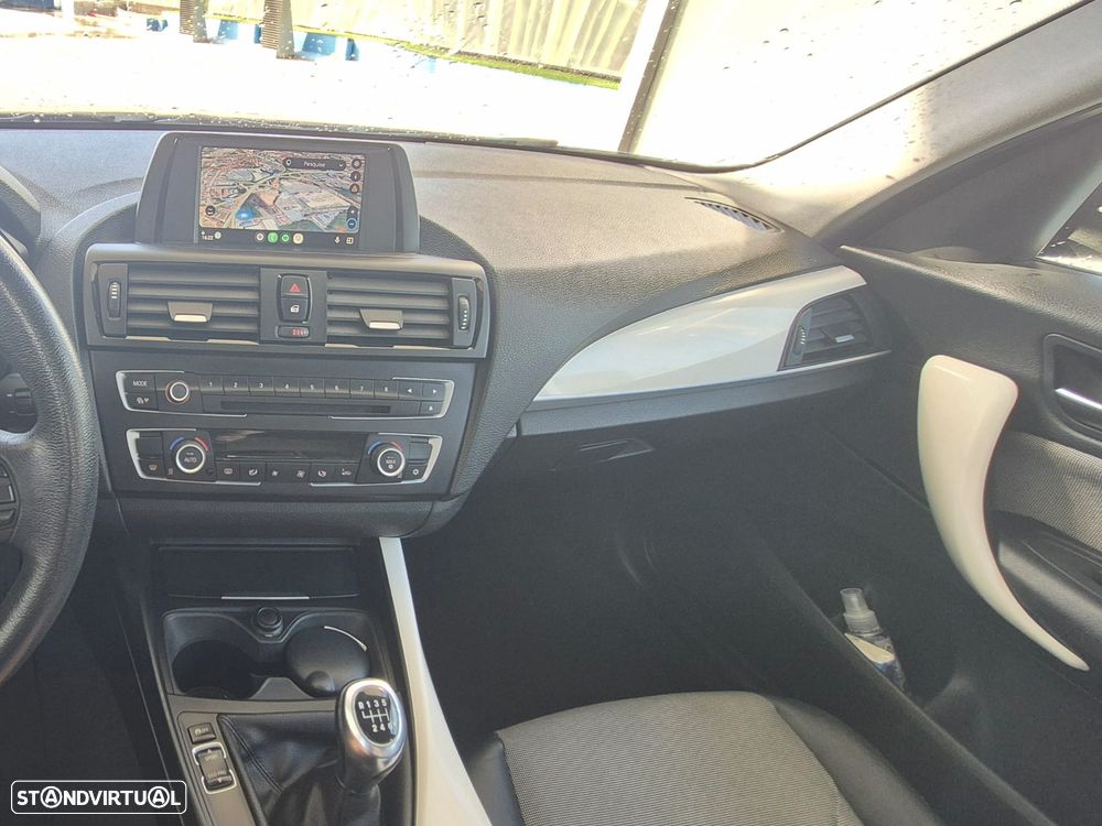 BMW 116 d Line Urban - 5