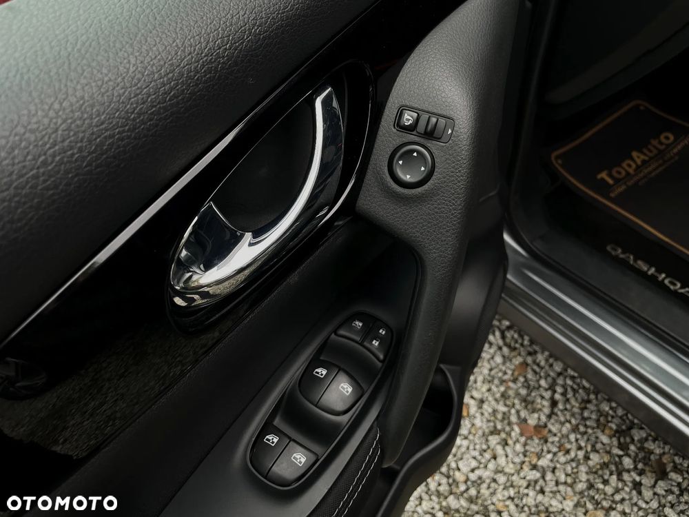 Nissan Qashqai 1.2 DIG-T N-Connecta - 32