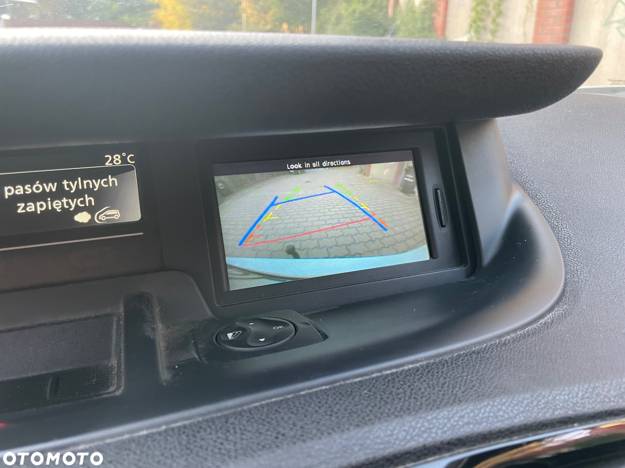Renault Scenic - 11