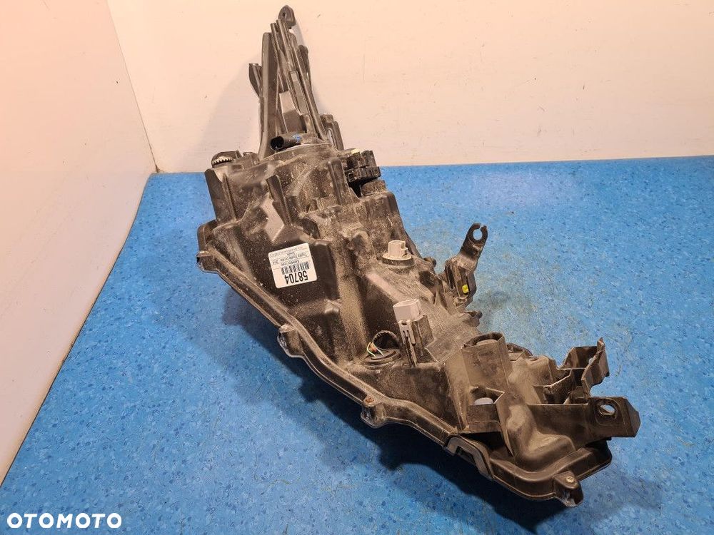 TOYOTA COROLLA E21 REFLEKTOR LEWY 81150-02T30-00 - 10