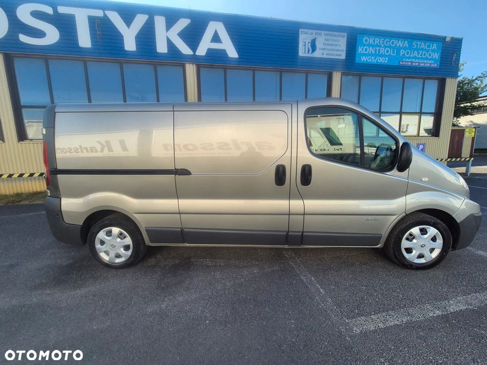 Renault TRAFIC - 12