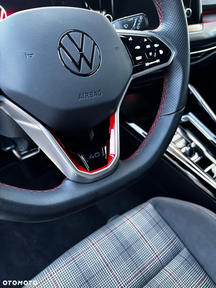 Volkswagen Golf VIII 2.0 TSI GTI DSG - 13