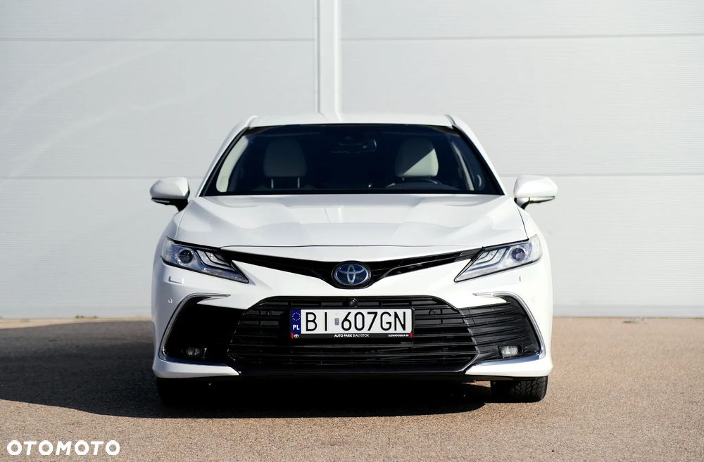 Toyota Camry 2.5 Hybrid Executive CVT - 6