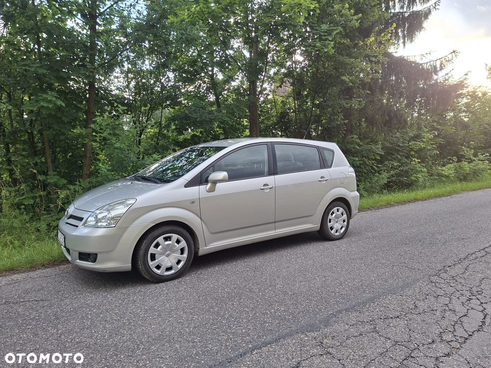 Toyota Corolla Verso 1.8 Prestige + 7os - 1