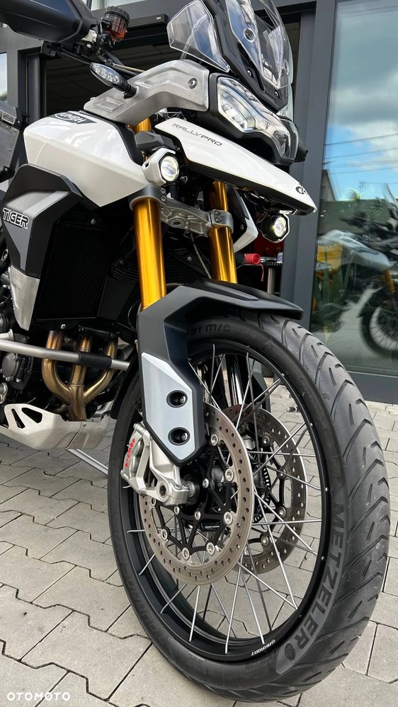 Triumph Tiger - 9
