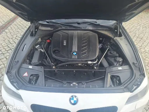 BMW Seria 5 530d xDrive - 7