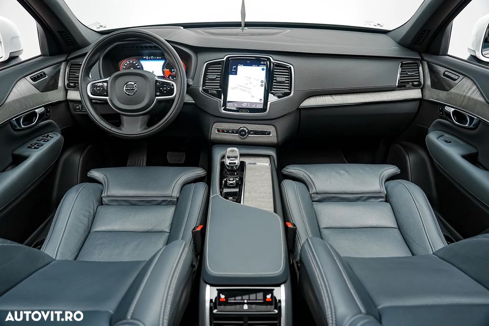 Volvo XC 90 T8 AWD Recharge Geartronic Inscription - 12