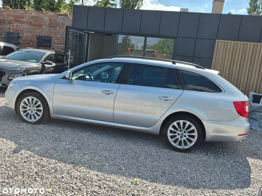 Skoda Superb 2.0 TDI DSG Exclusive - 7