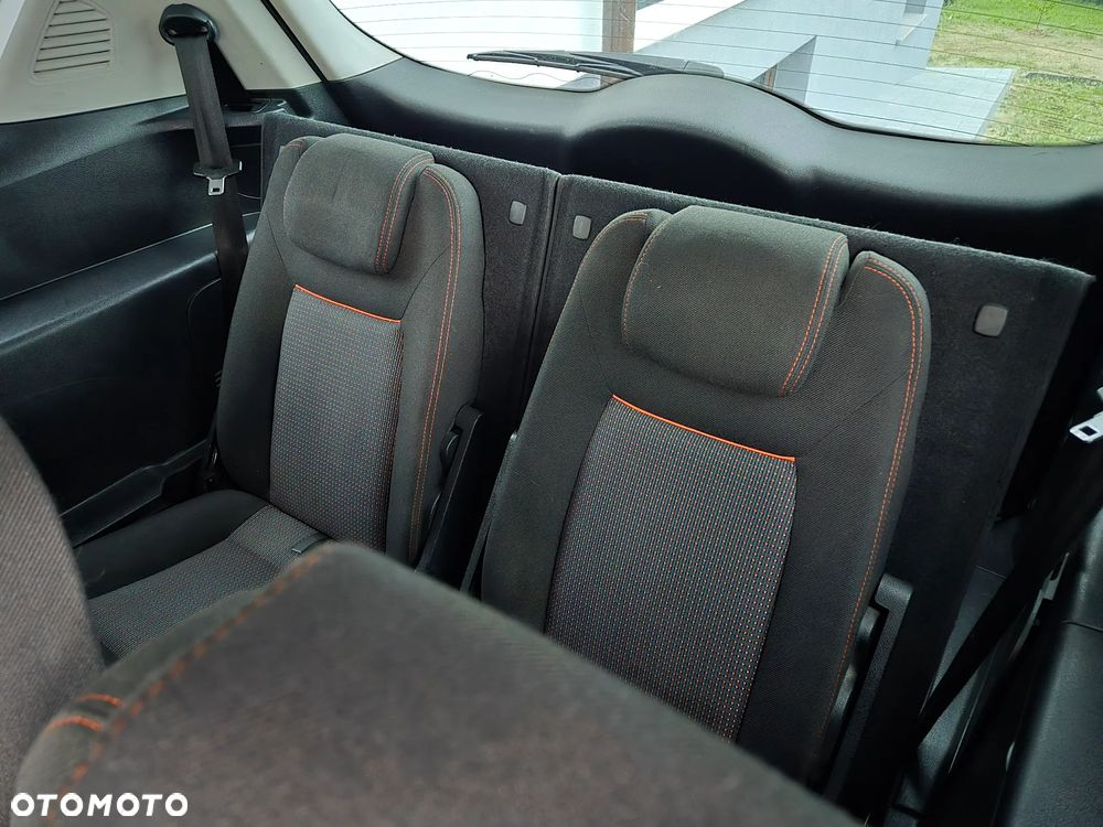 Ford S-Max 2.0 TDCi Trend - 21