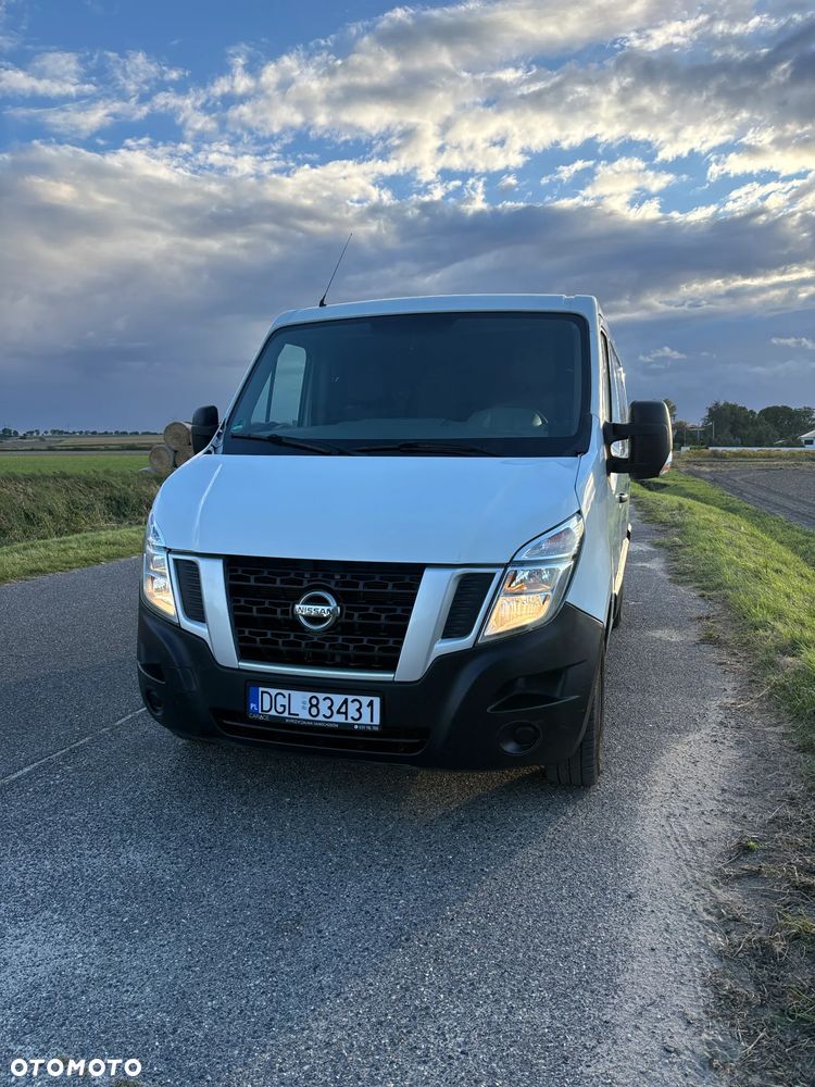 Nissan NV400 - 1