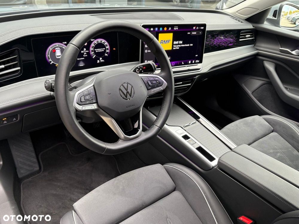 Volkswagen Passat Variant 2.0 TDI EVO Elegance DSG - 14