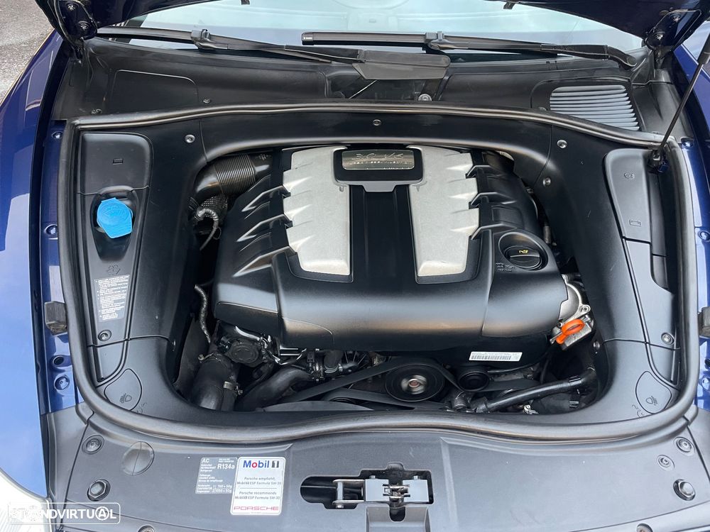 Porsche Cayenne Tiptronic S - 24