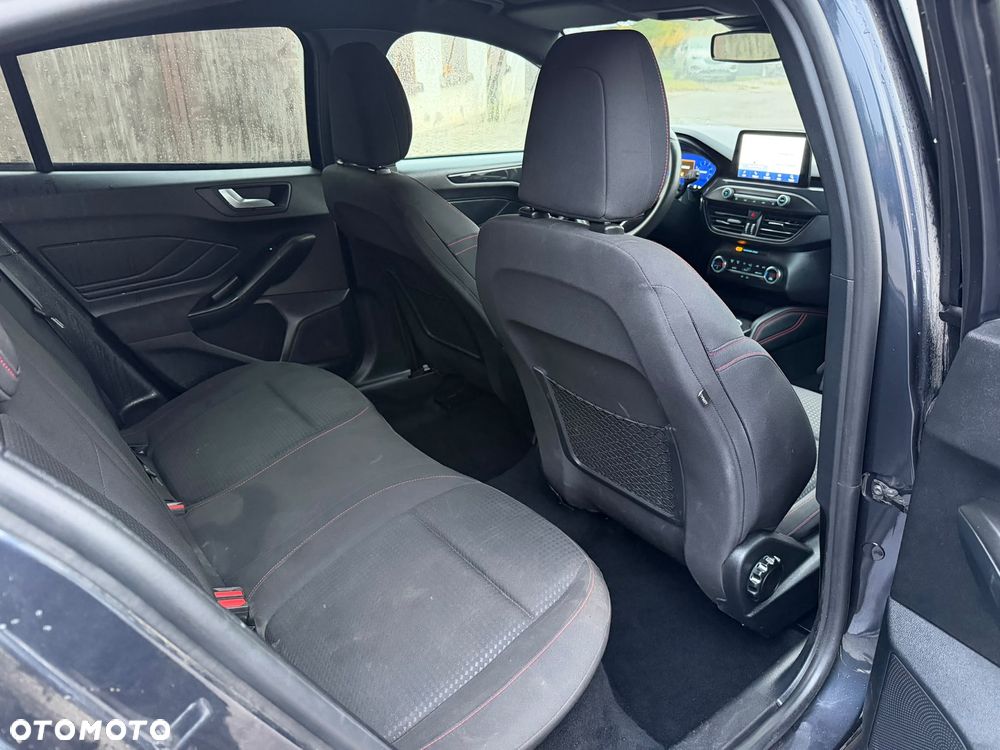 Ford Focus - 17