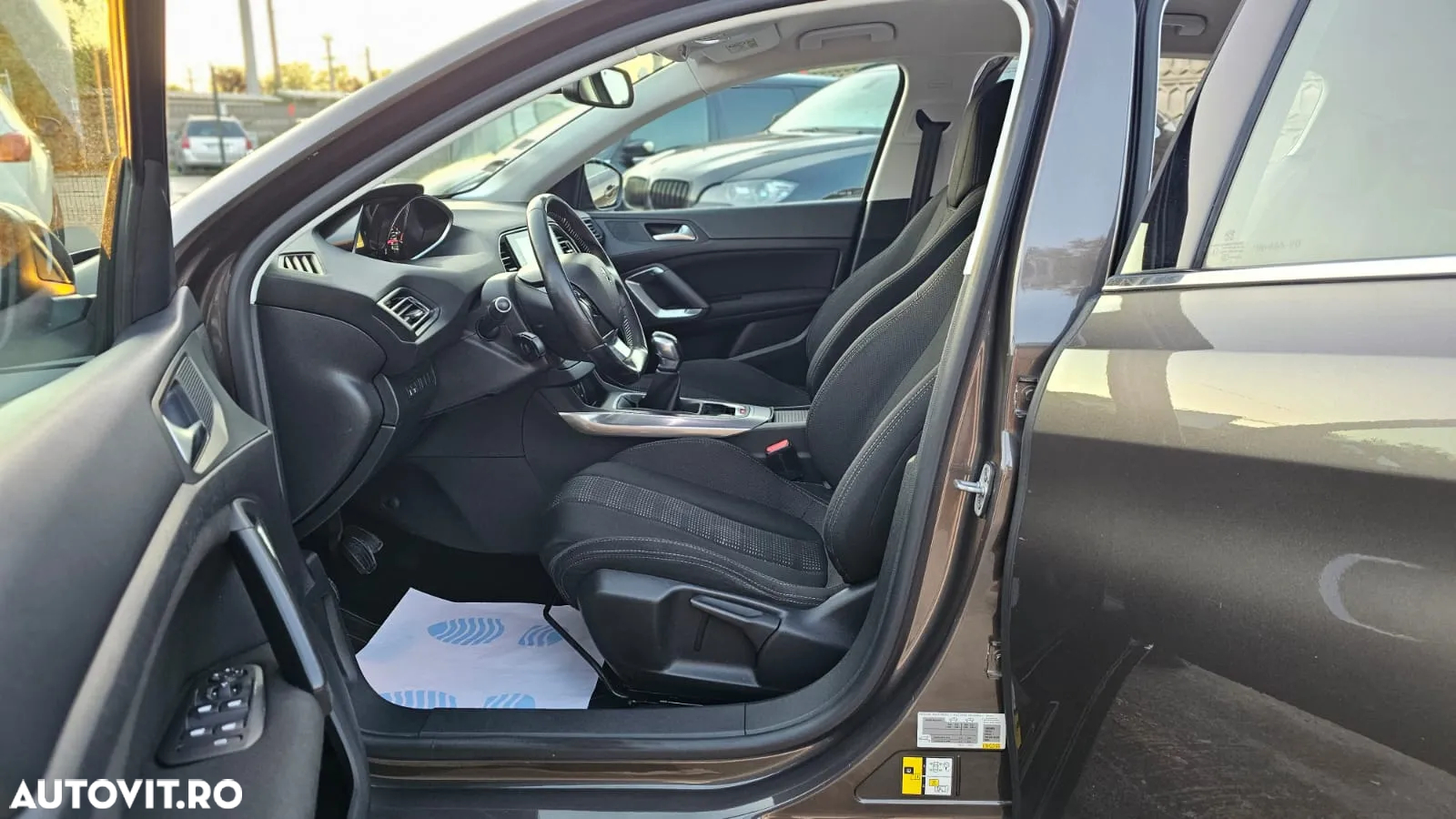 Peugeot 308 - 5