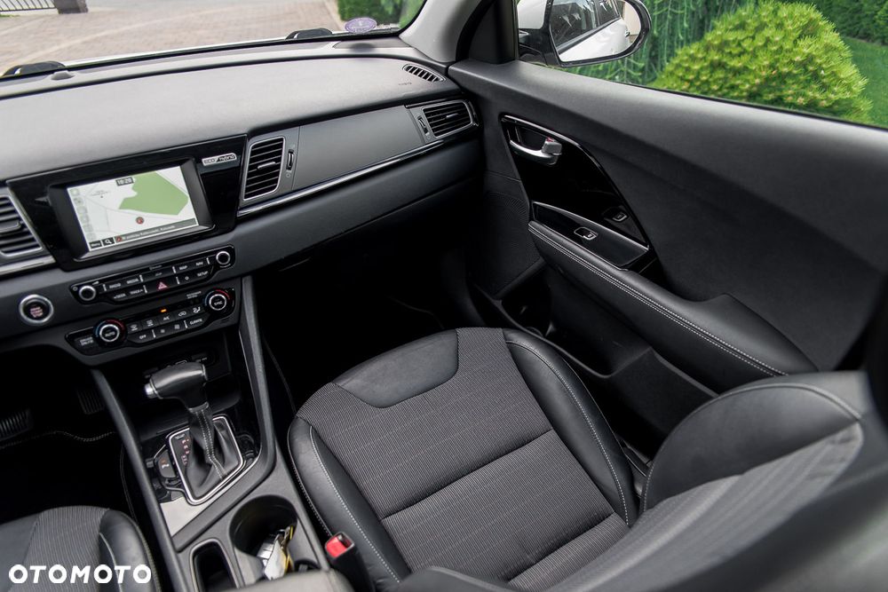 Kia Niro 1.6 GDI Hybrid L - 31