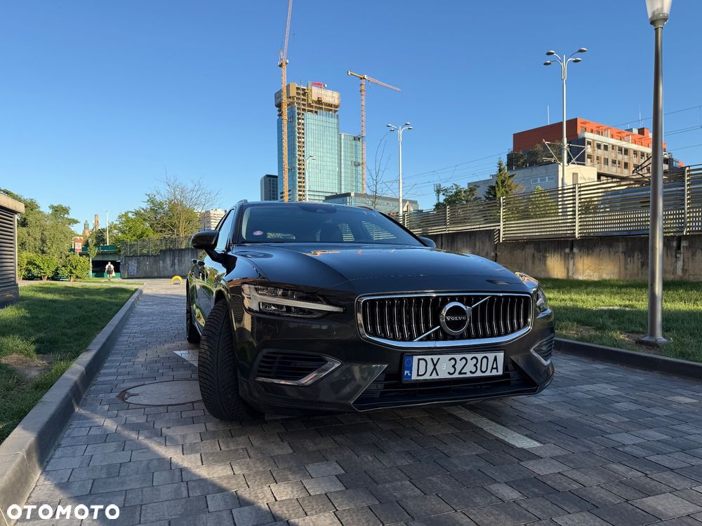 Volvo V60 T6 AWD Plug-In Hybrid Inscription - 2