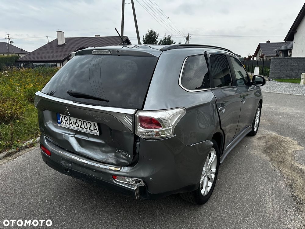 Mitsubishi Outlander 2.0 Instyle Navi - 12