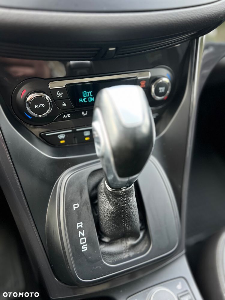 Ford Kuga 2.0 TDCi 4x4 Titanium - 34