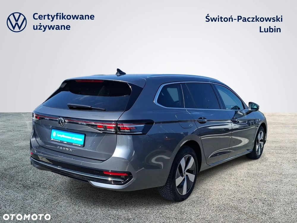 Volkswagen Passat 2.0 TDI SCR DSG Elegance - 5