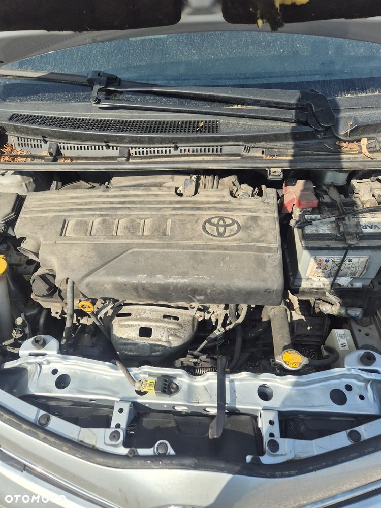 Toyota Yaris 1.33 Premium - 2