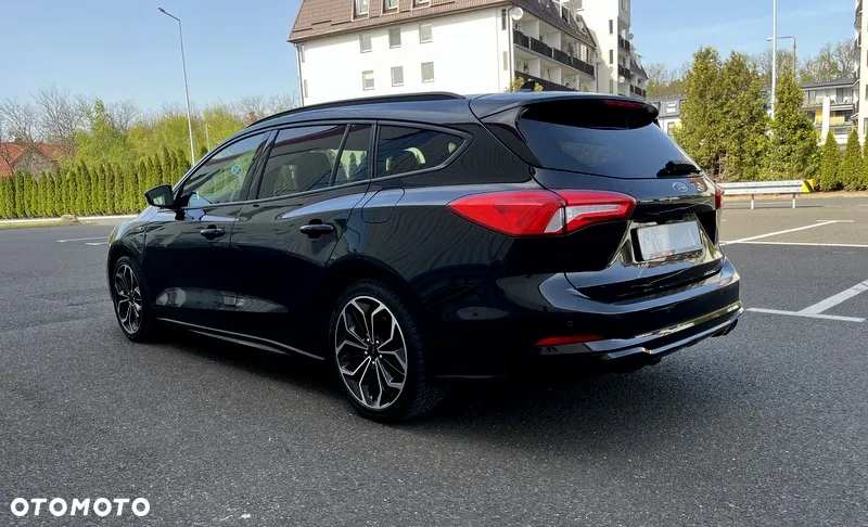 Ford Focus Turnier 1.5 EcoBoost Start-Stopp-System ST-LINE - 12