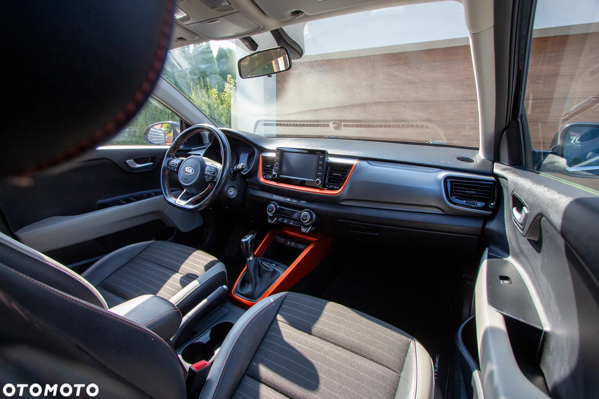Kia Stonic 1.0 T-GDI L - 16