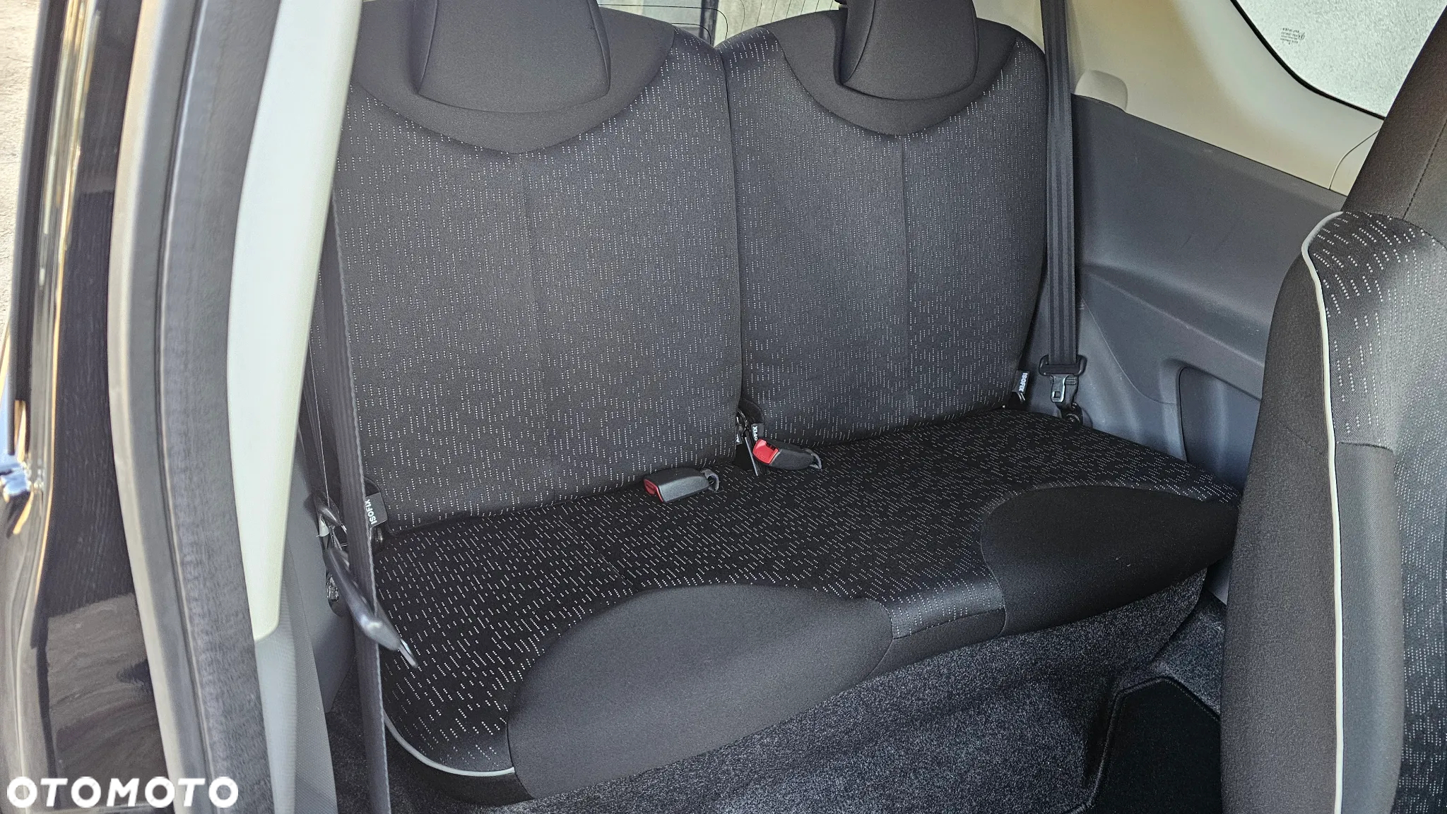 Peugeot 107 - 21